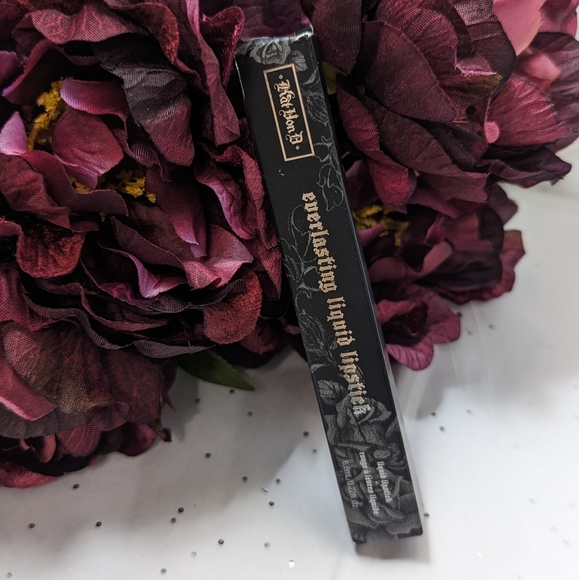 🆕 Damned 🔮 KVD Beauty Everlasting Liquid Lipstick - Picture 3 of 7